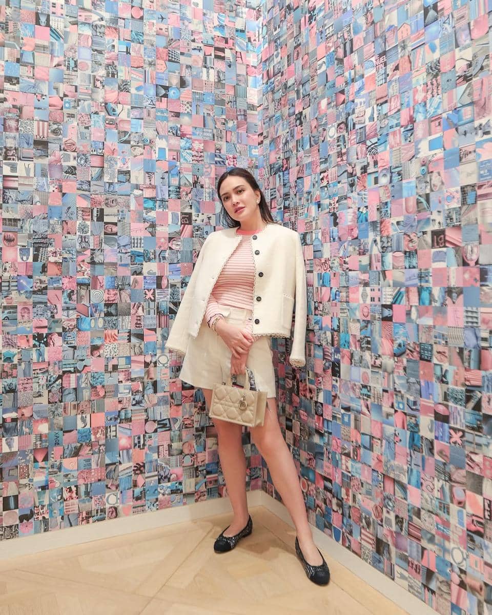 Such a warm and sweet day..jpg