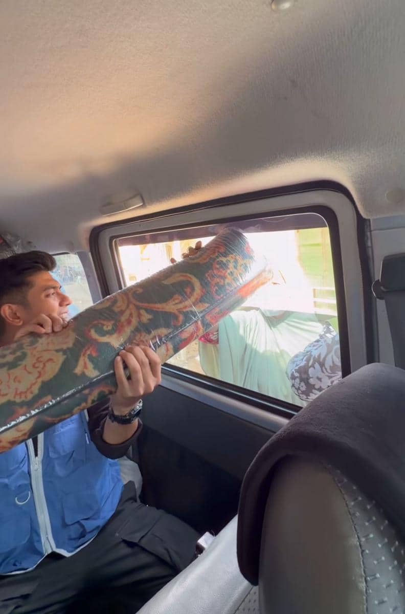 Teuku Ryan bantu korban banjir di Aceh