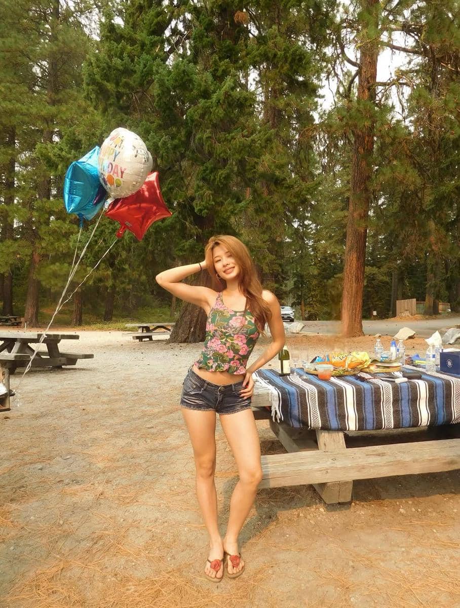 Outfit liburan ala Christy No Na