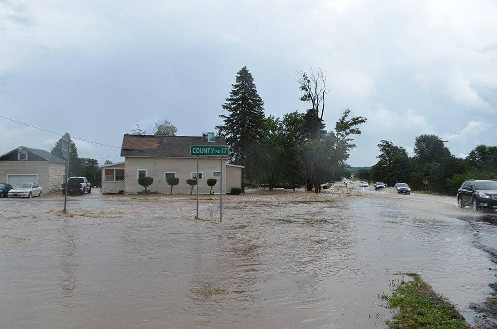 ilustrasi banjir bandang