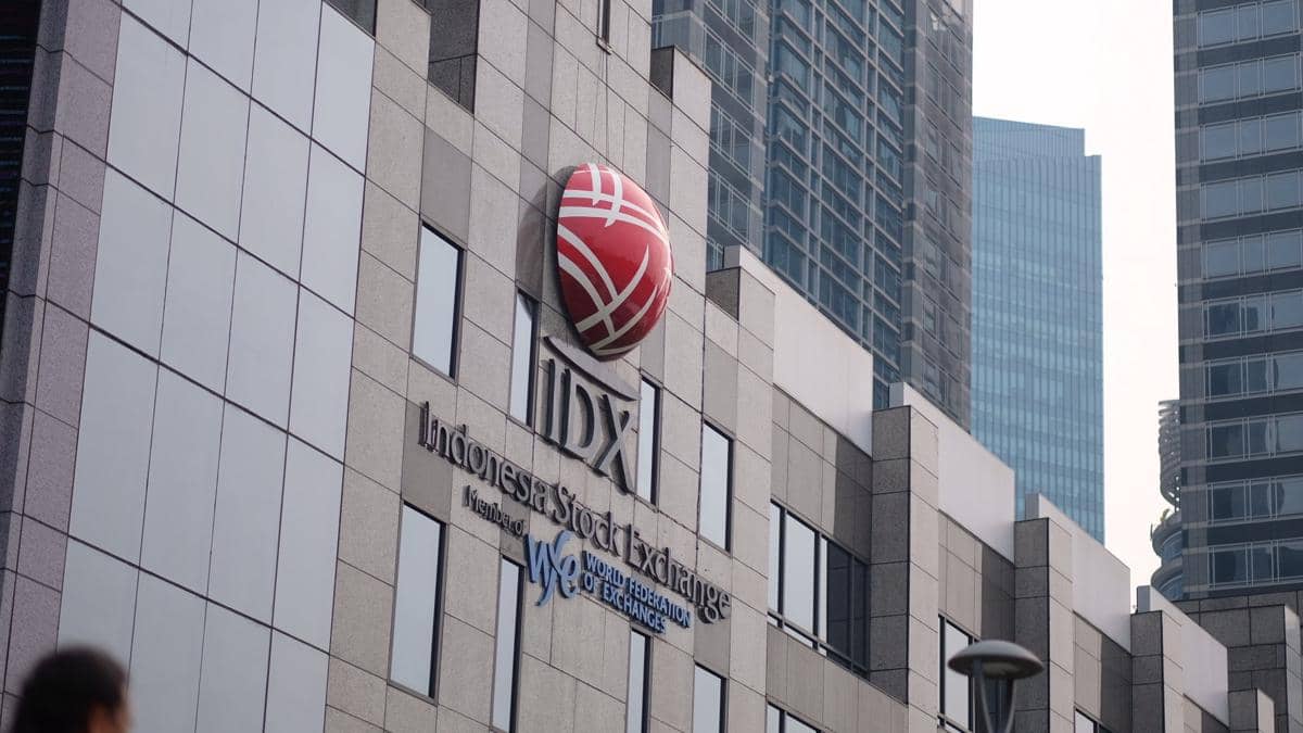 gedung Bursa Efek Indonesia (BEI)/Indonesia Stock Exchange (IDX)