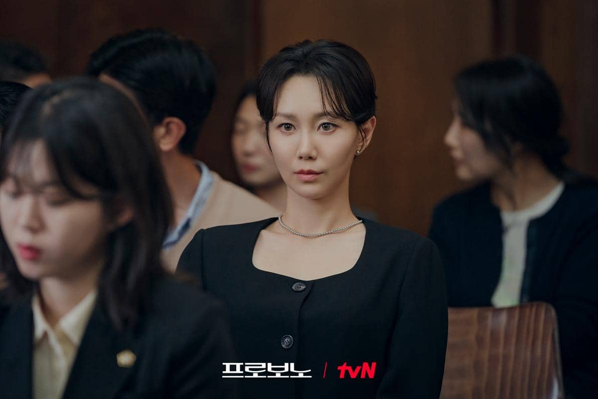 Lee Yoo Young di Pro Bono