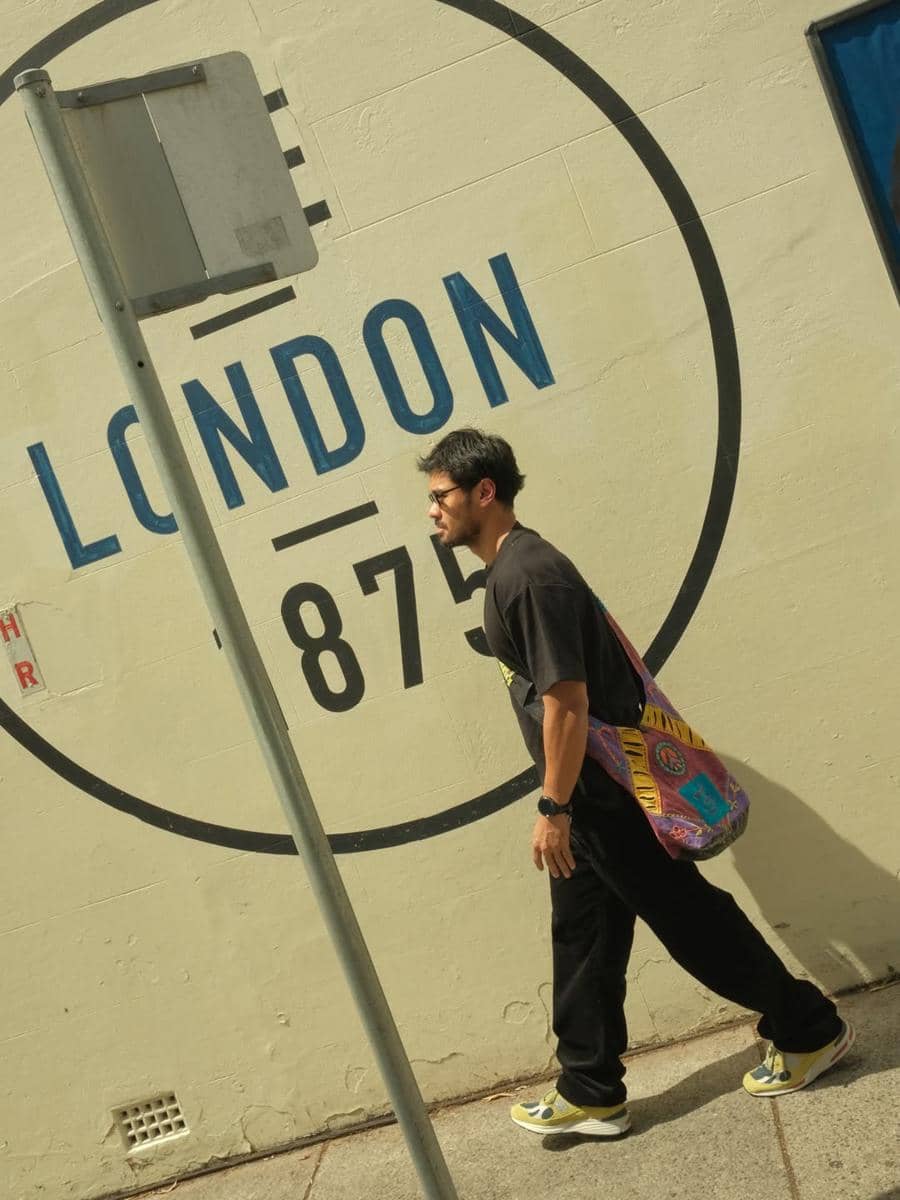 Chicco Jerikho jalan-jalan di Sydney