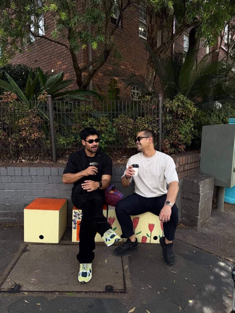 Chicco Jerikho jalan-jalan di Sydney