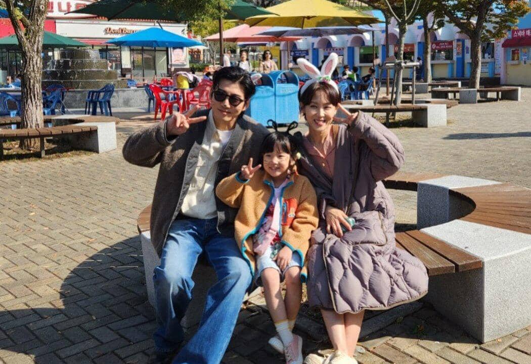 Yoon Kye Sang, Son Ji Yoon, dan Park Ji Yoon di Heroes Next Door