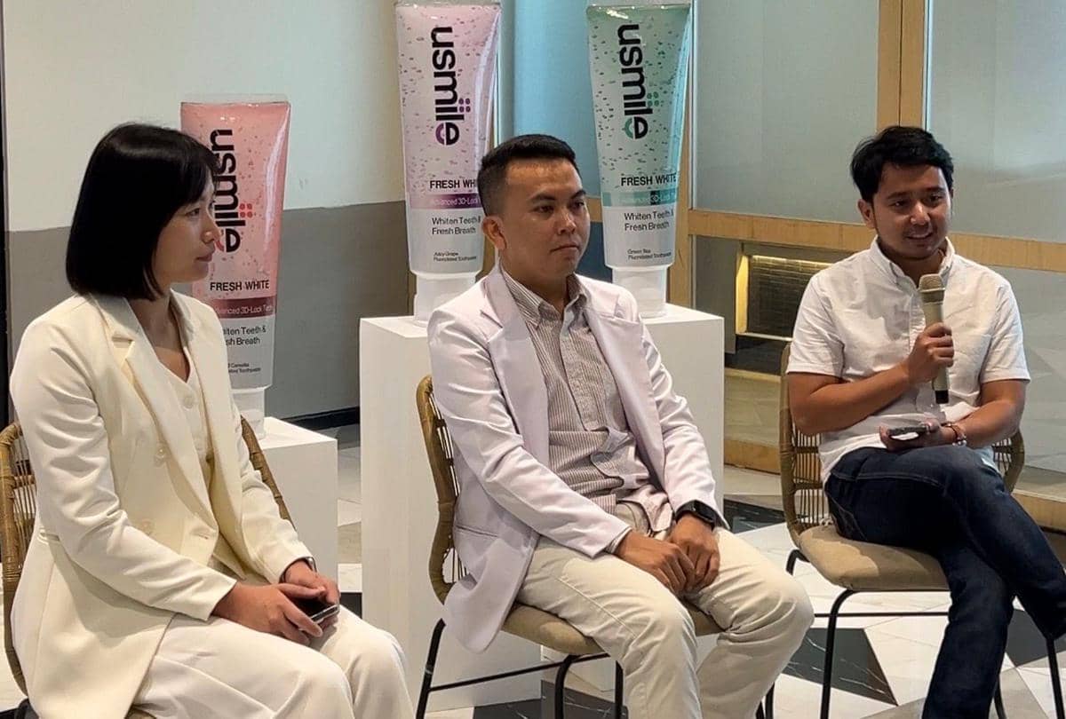 Dokter gigi Aswar Sandi, MSc DIC dalam acara Media Gathering & Product Soft Launch usmile pada Rabu (10/12/2025) di GoWork RDTX Event Space, RDTX Square Lt. 9.