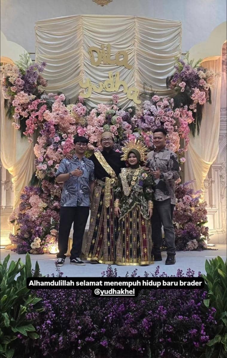 Gaya Akad dan Resepsi Istri Yudha Keling