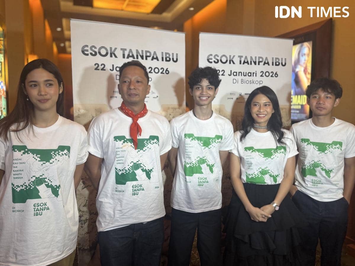 tim produksi dan cast film Esok Tanpa Ibu