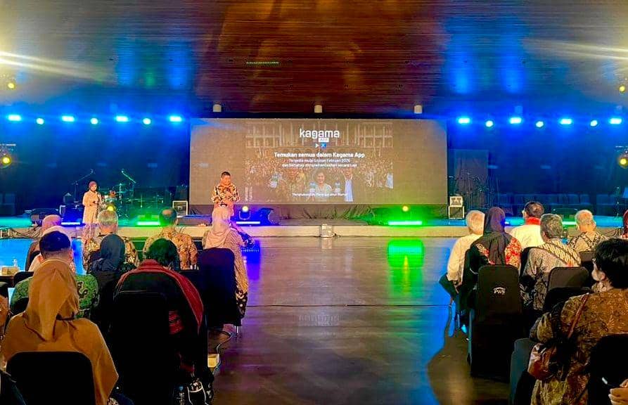 Keluarga Alumni Universitas Gadjah Mada (Kagama) meluncurkan Kagama App dalam acara Malam Alumni yang digelar di Gelanggang Inovasi dan Kreativitas (GIK) UGM, Sabtu (13/12/2025).
