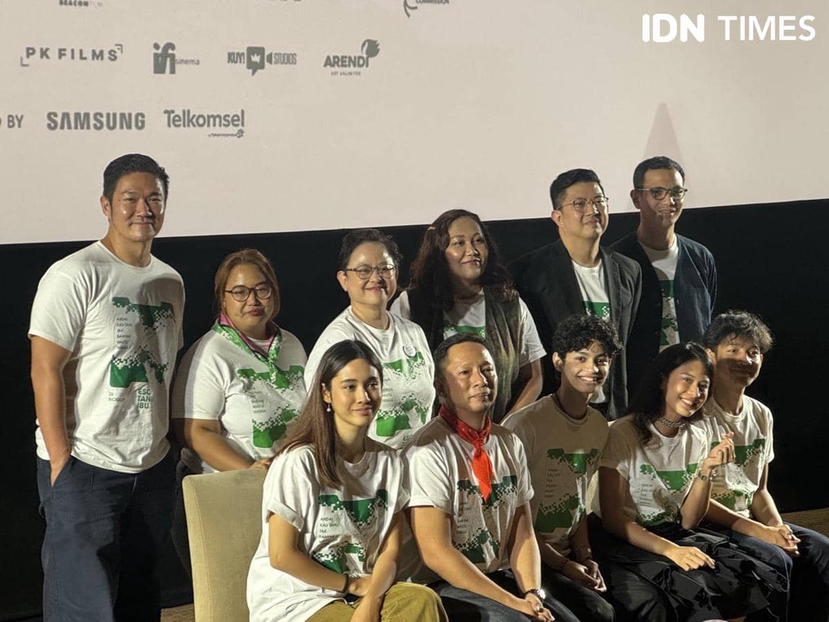 tim produksi dan cast film Esok Tanpa Ibu