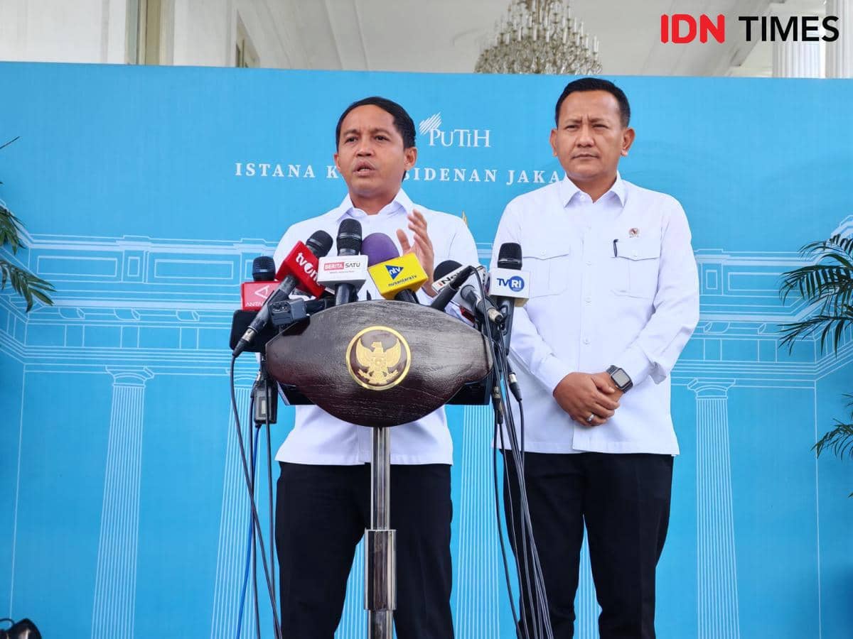 Menhut Raja Juli Antoni