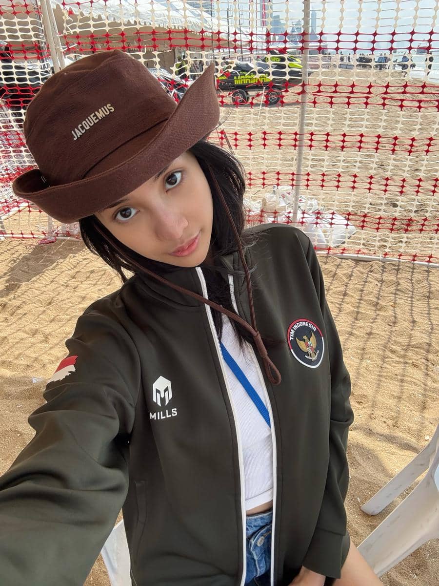 Anya Geraldine (instagram.com/anyageraldine)