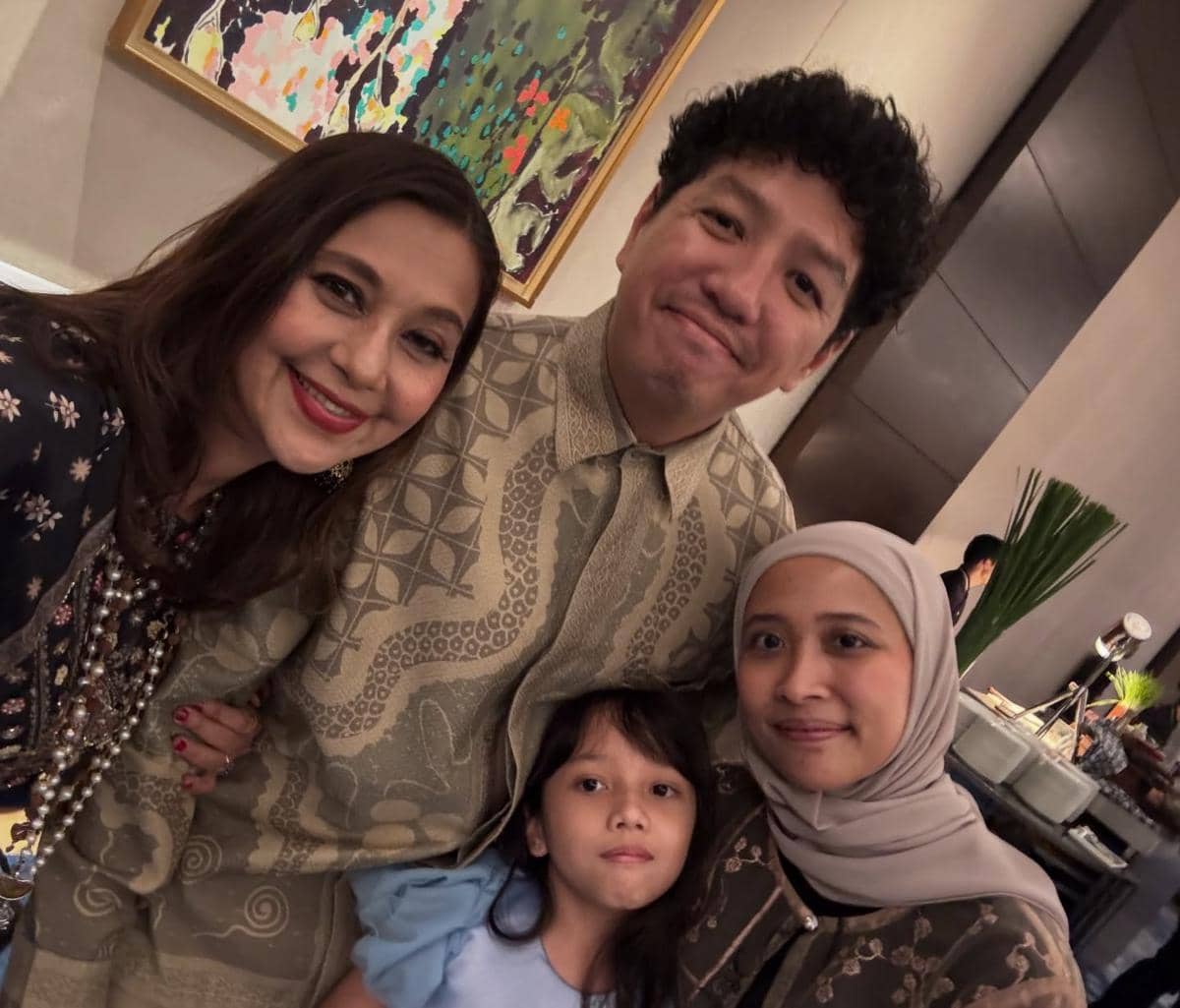 Ayu Azhari dan Perdana Batangtaris (instagram.com/ayukhadijahazhari)