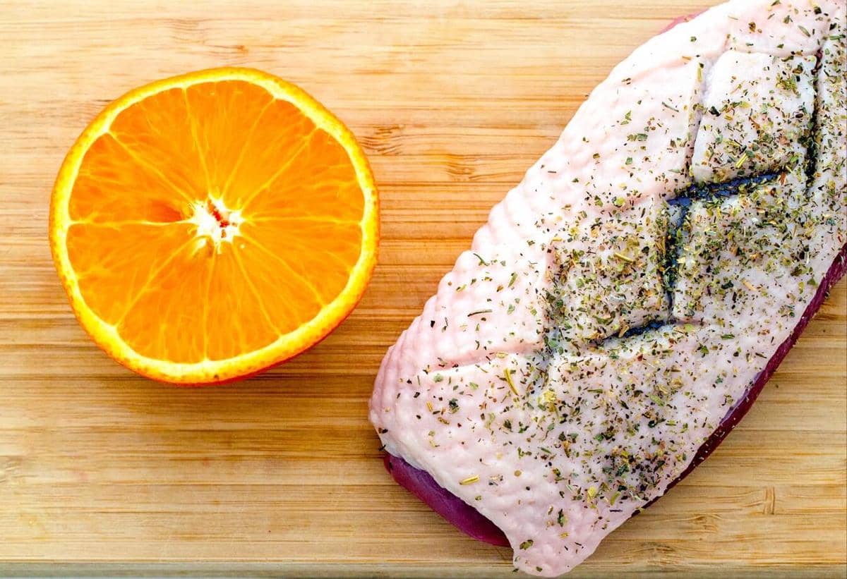 ilustrasi marinasi daging bebek