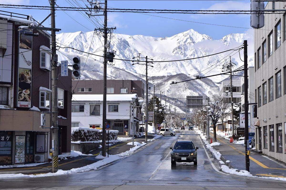 ilustrasi lokasi salju di Asia 