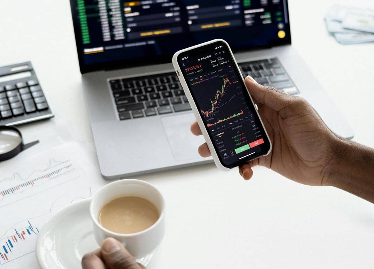 kenapa tidak boleh menaruh semua uang di satu instrumen investasi