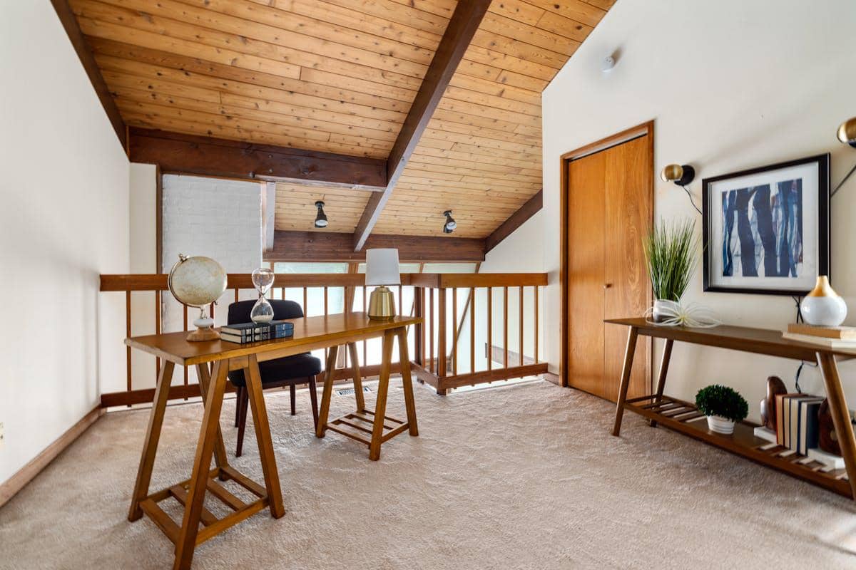 ilustrasi ruang dengan palet warna bumi