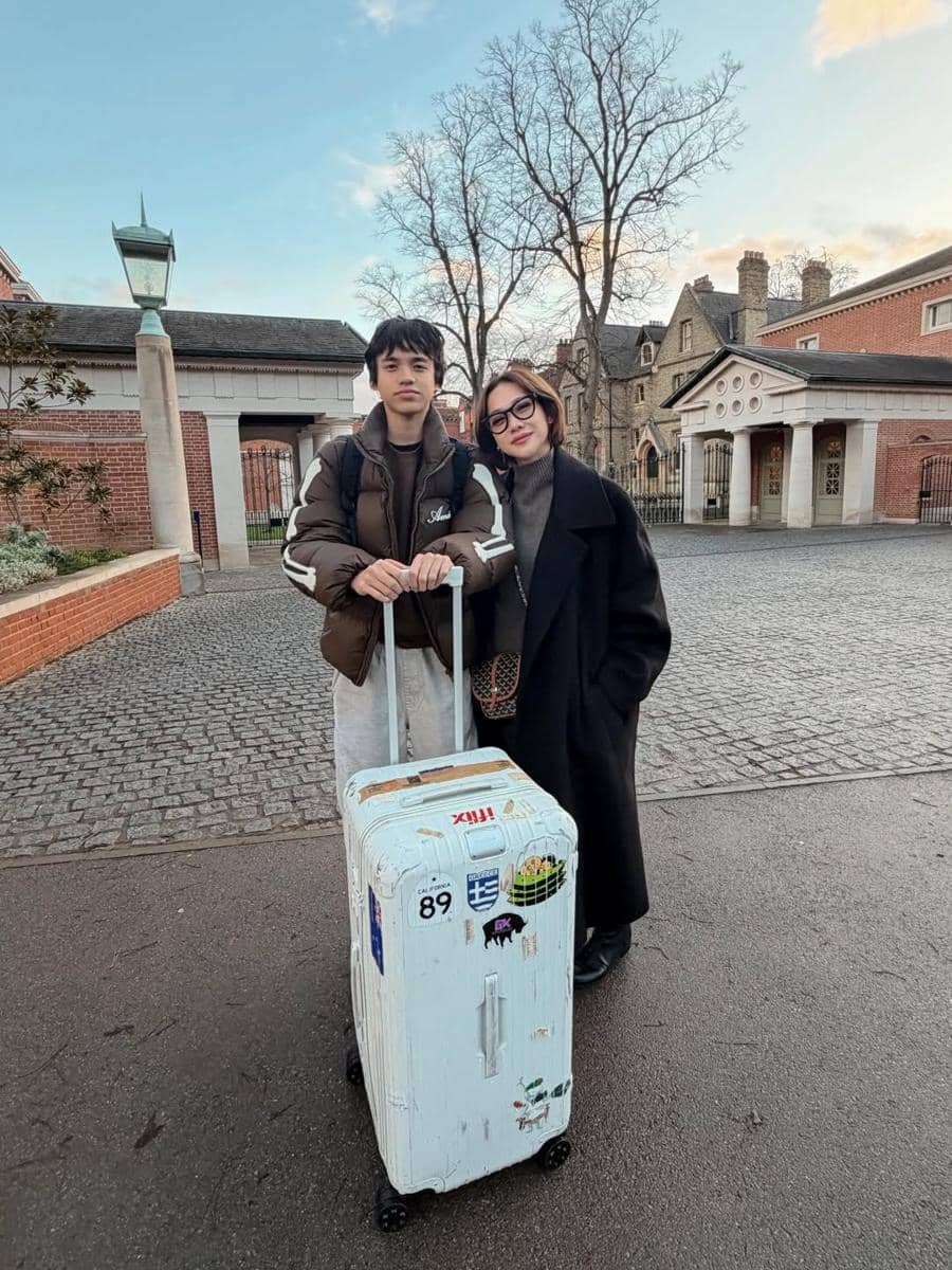 Noah anak BCL ikut winter camp di Oxford University.