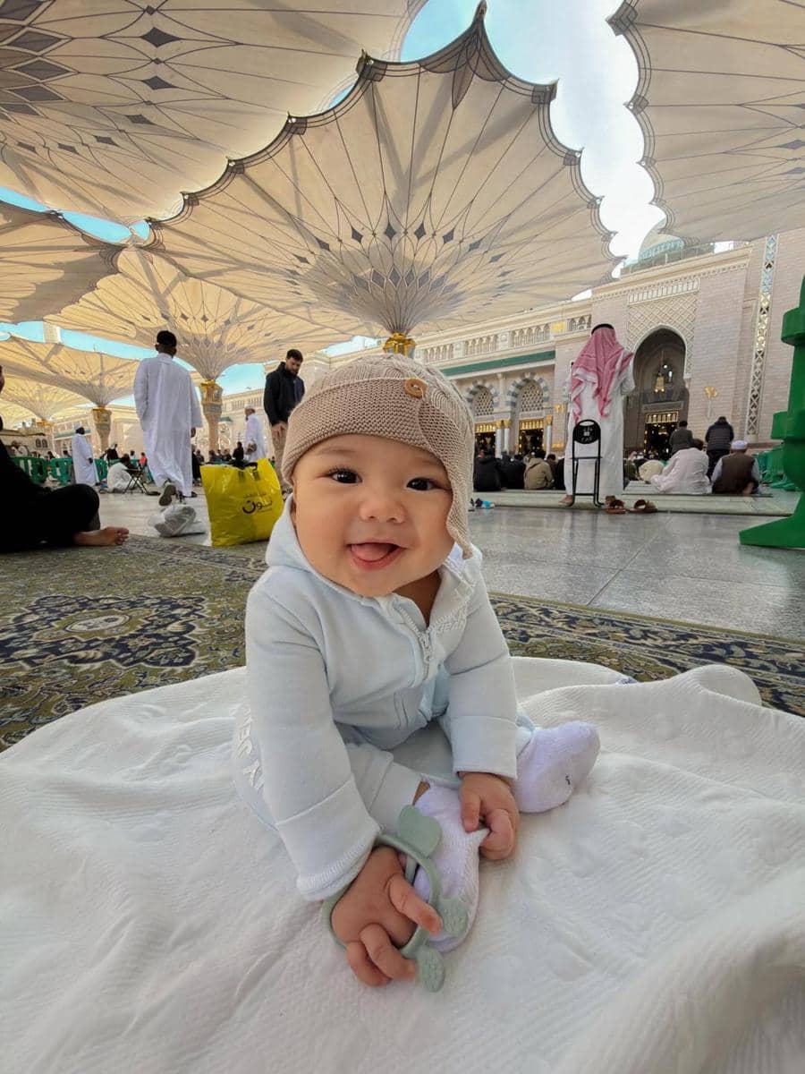 Baby Arash perdana jalani umrah