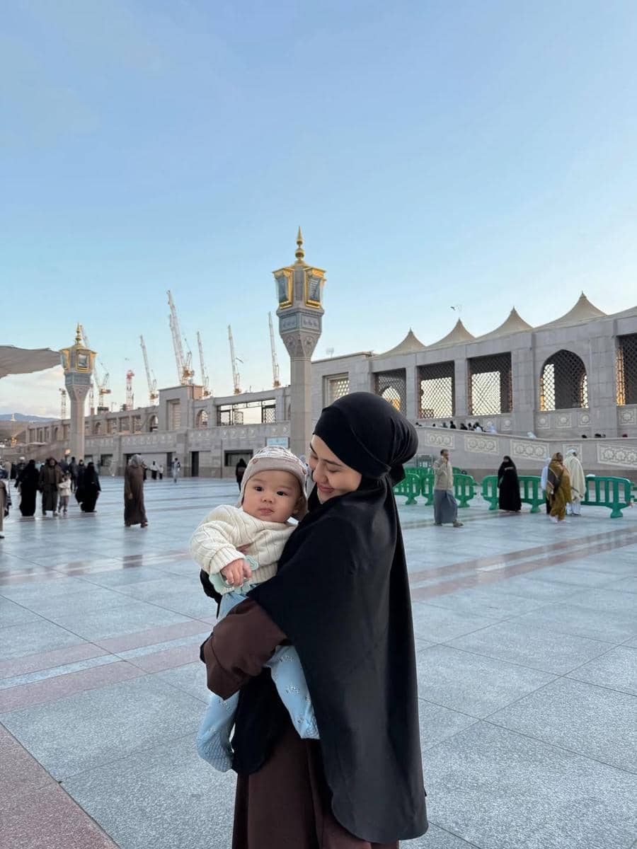 Baby Arash perdana jalani umrah
