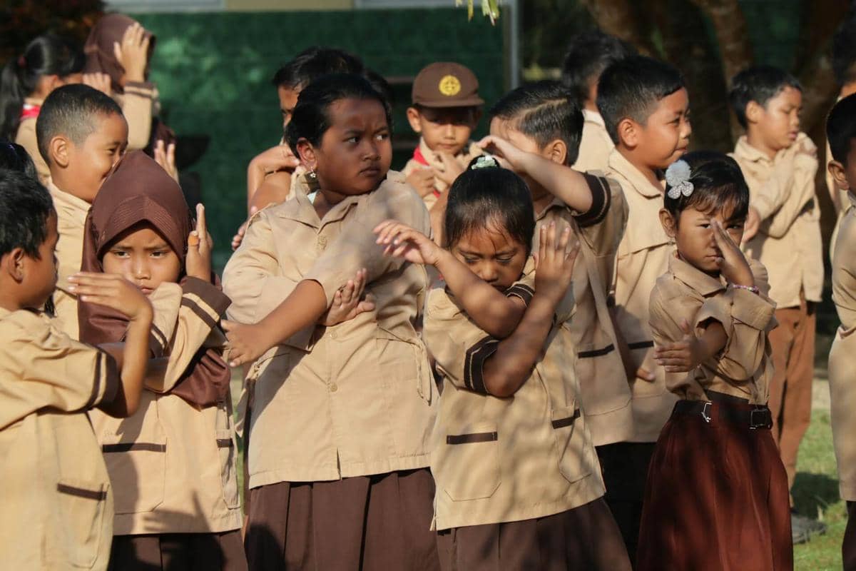 Ilustrasi anak-anak sekolah dasar.