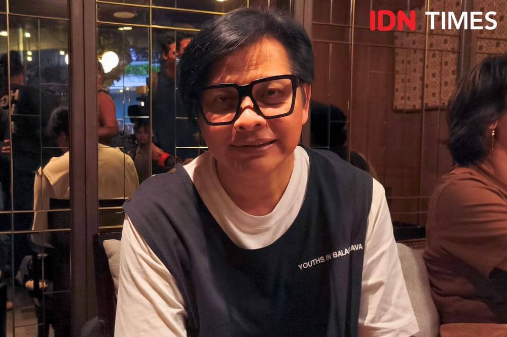 Potret Armand Maulana di Press Conference 100 Musisi Heal Sumatra di Jakarta, Selasa (16/12/2025)