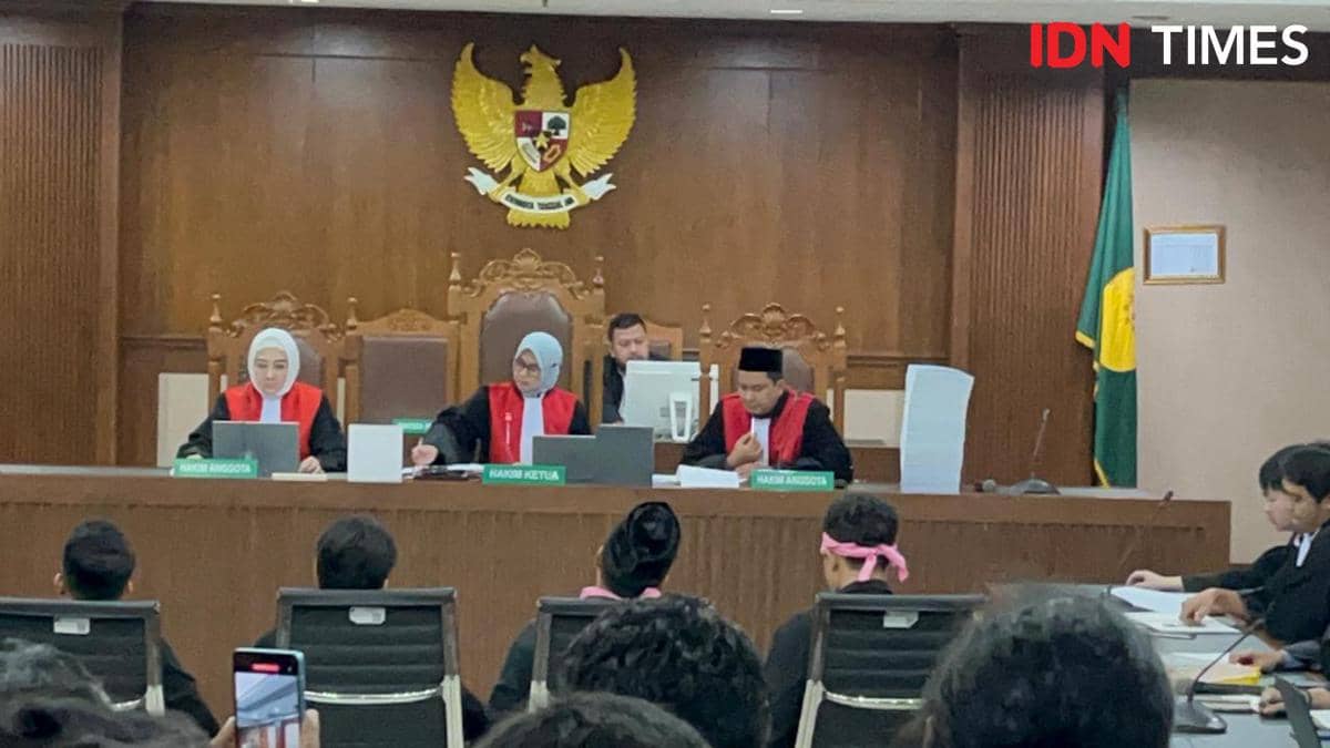 Sidang dakwaan Direktur Eksekutif Lokataru Delpedro Marhaen
