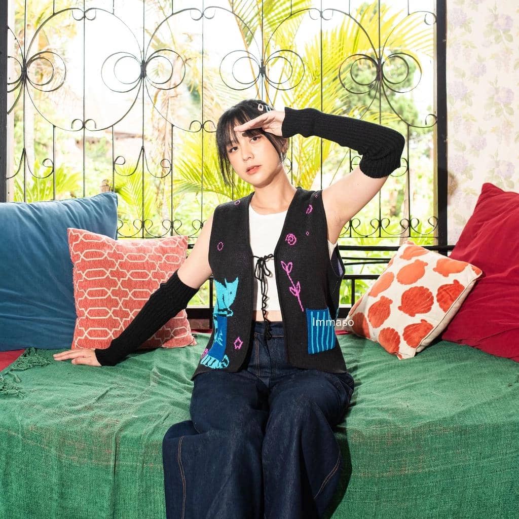 IMMASO catwine crop vest knitted