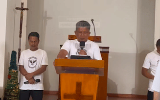 Ferdy Sambo terlihat mengikuti ibadah di lapas Cibinong