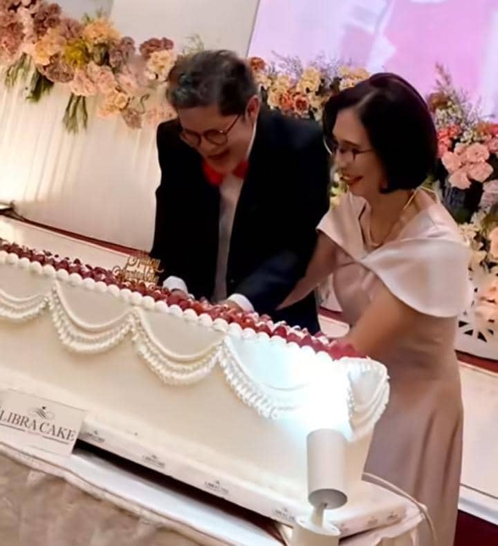 dr. Boyke rayakan 40 tahun pernikahan dan ultah ke-69