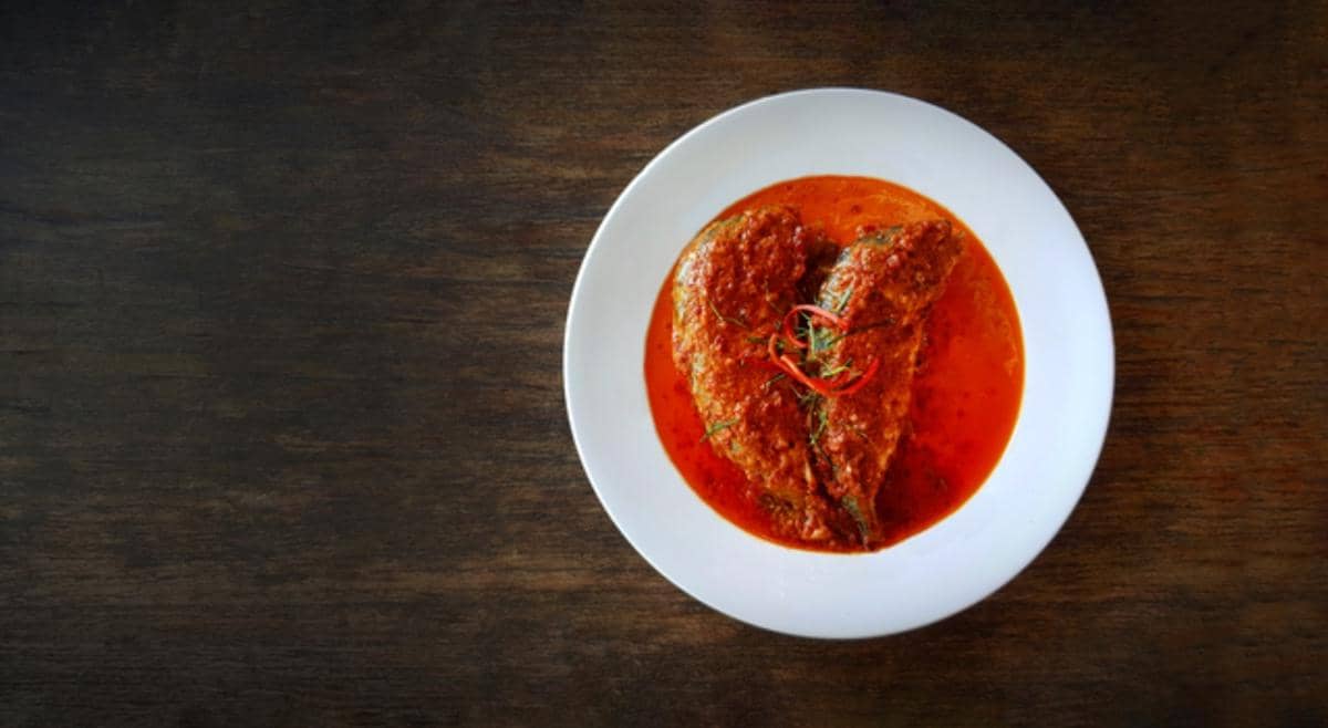 ilustrasi ikan goreng balado jahe