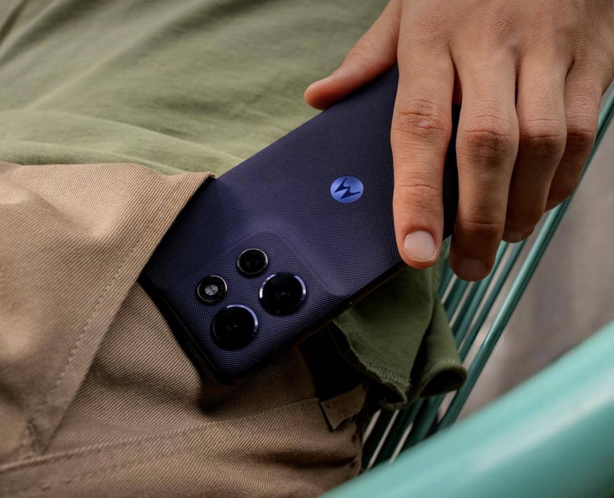 Motorola Moto G Power (2026) warna pantone evening blue 