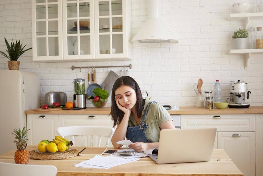 ilustrasi mengatur keuangan