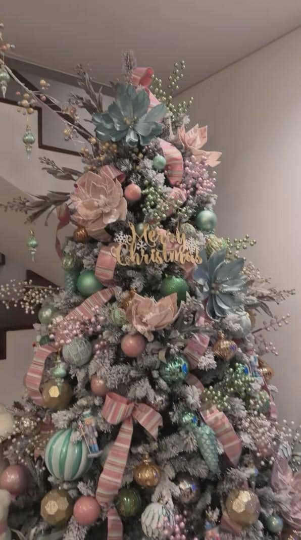 perayaan Natal Marlene Hariman (instagram.com/keanuagl)