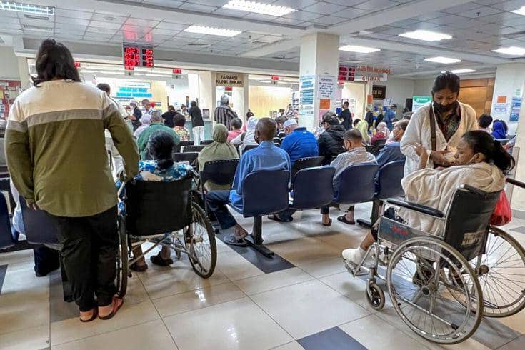 pengaruh kebijakan JKN terhadap kepuasan pasien KIS di RSUD Cilegon 