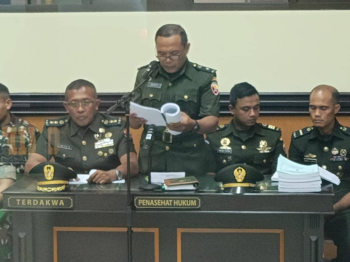 Penasihat hukum terdakwa penganiaya Prada Lucky dalam sidang pleidoi. (IDN Times/Putra Bali Mula)