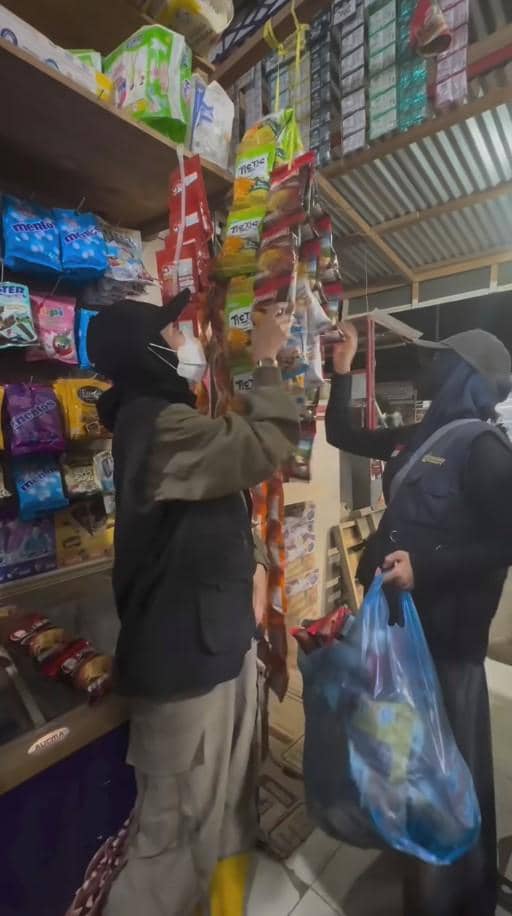 Marissya Icha Borong Isi Warung di Aceh (instagram.com/marissyaichareal)