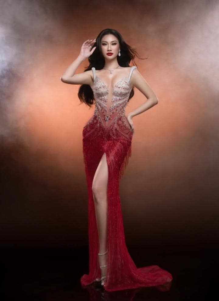 Potret evening gown miss cosmo vietnam