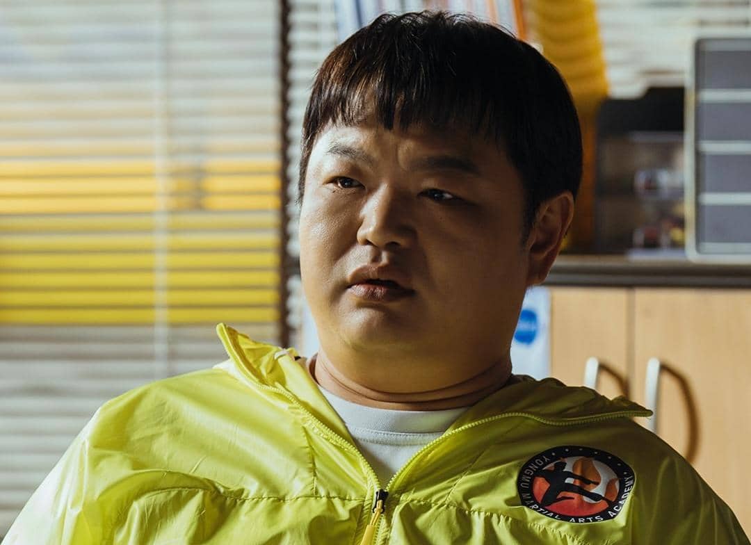 Ko Kyu Pil di drama Heroes Next Door