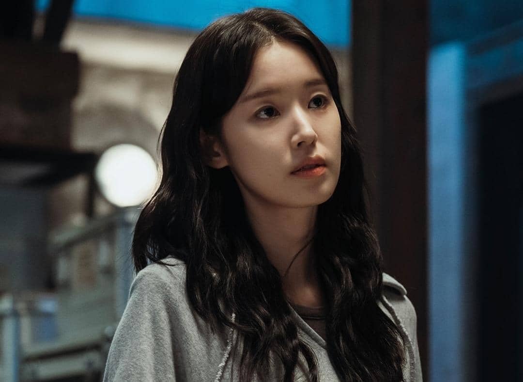 Park Hwan Hee di drama Heroes Next Door