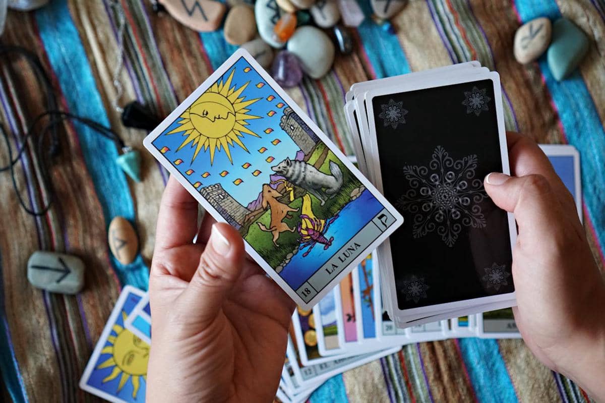 Ilustrasi kartu tarot