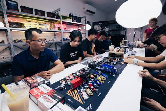 ilustrasi hobi diecast