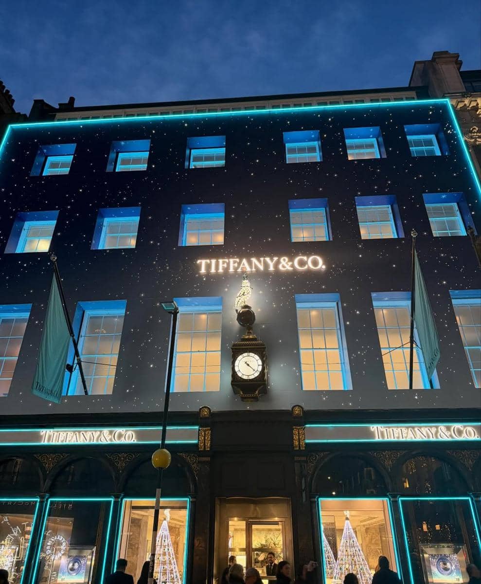 Cathy Sharon menikmati libur natal di London