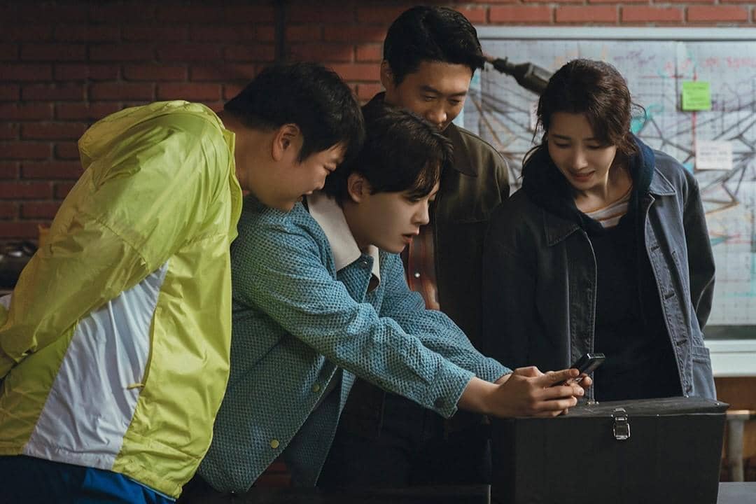 cuplikan drama Heroes Next Door