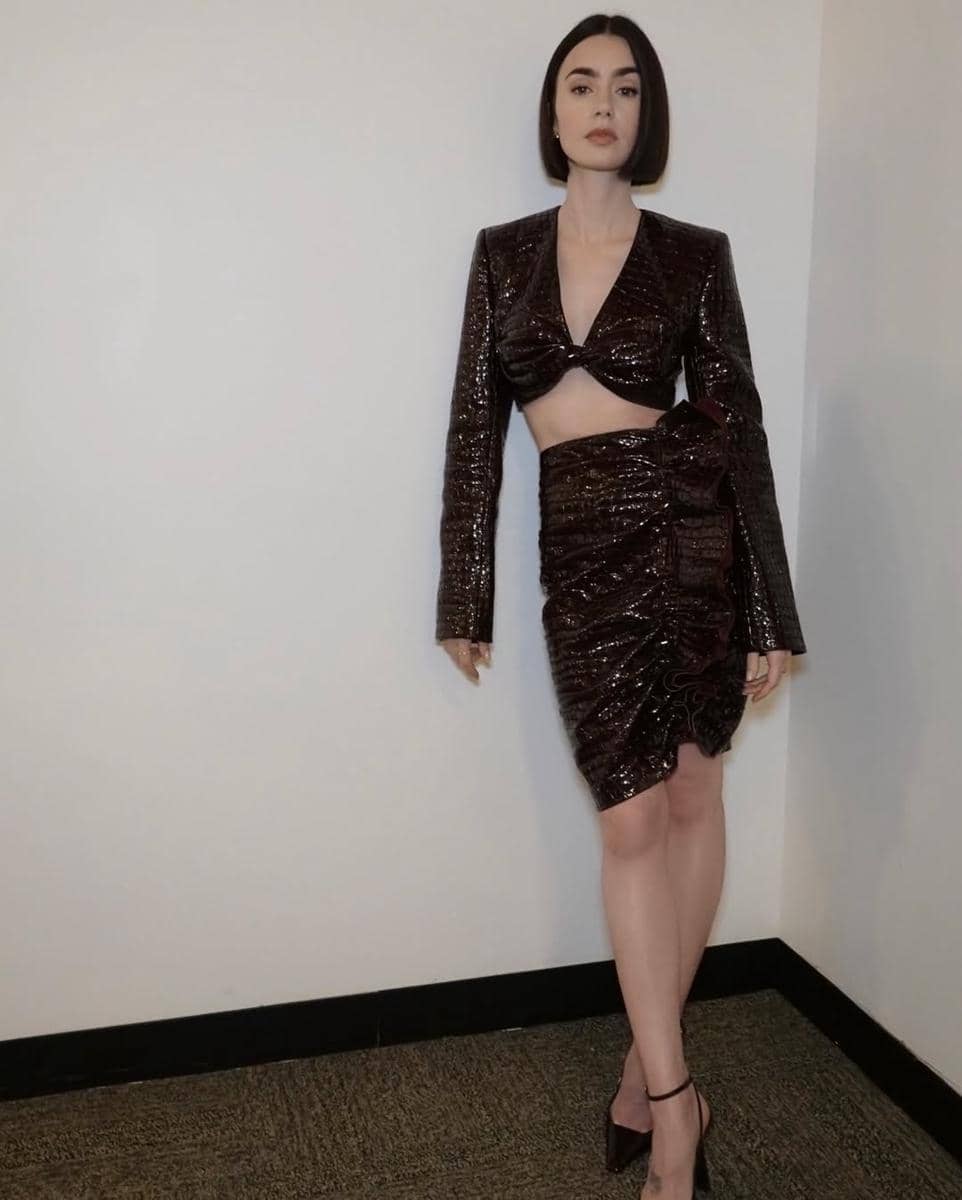 Inspirasi OOTD ala Lily Collins