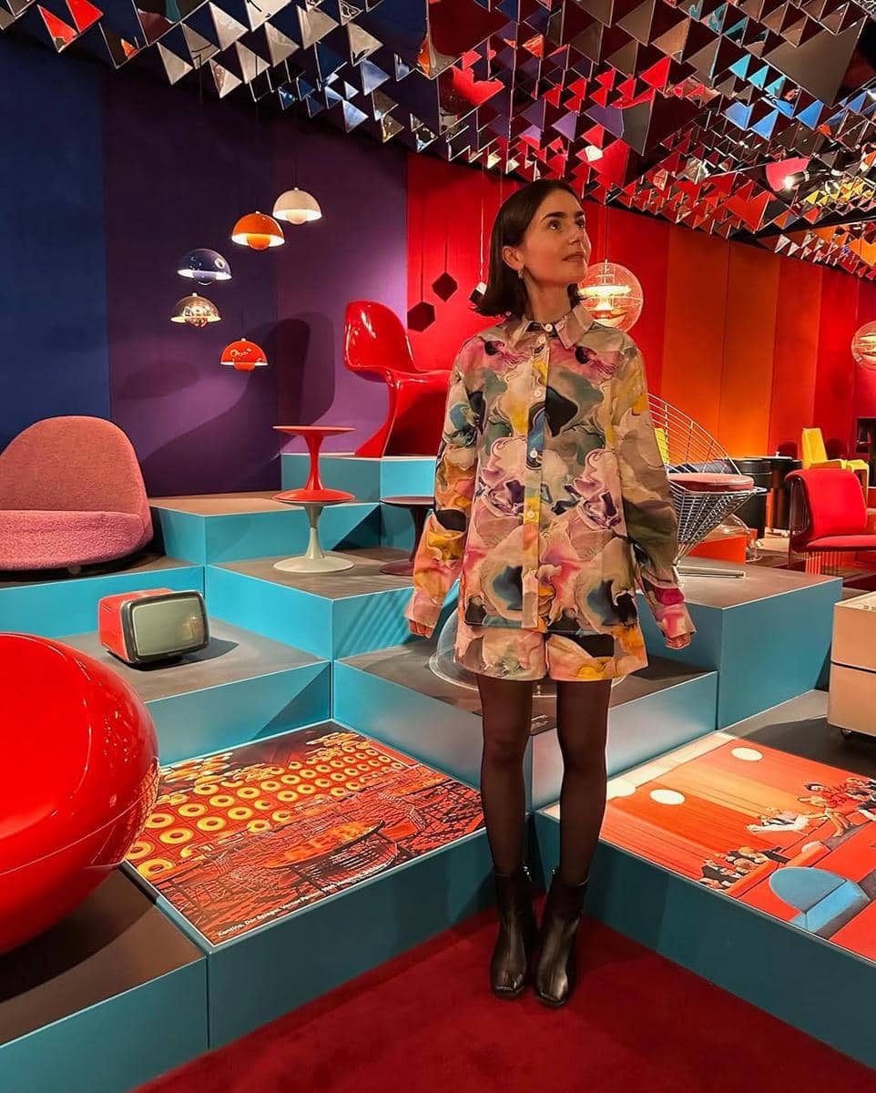 Inspirasi OOTD ala Lily Collins