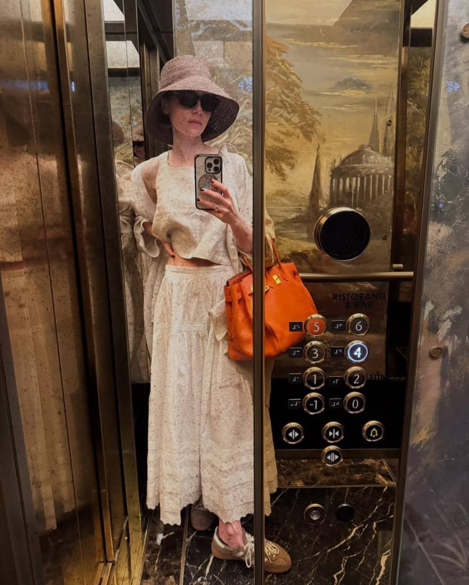 Inspirasi OOTD ala Lily Collins