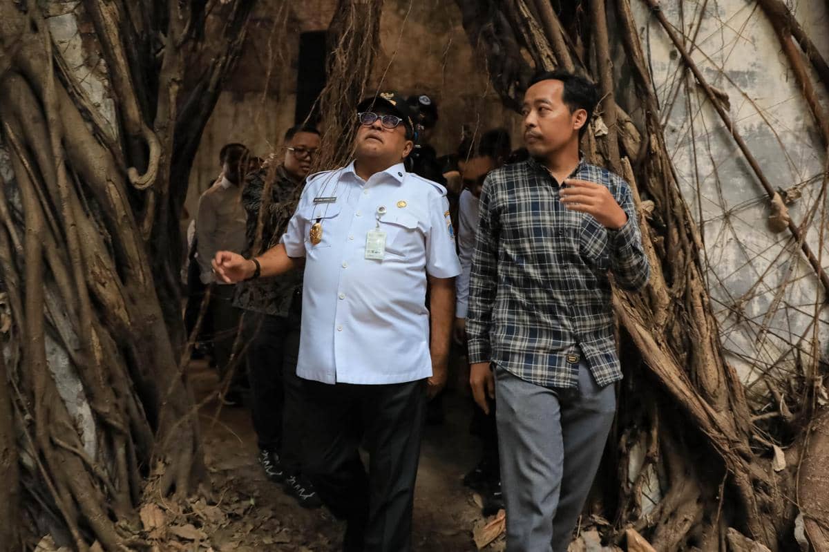 Wakil Gubernur DKI Jakarta Rano Karno saat meninjau Kota Tua