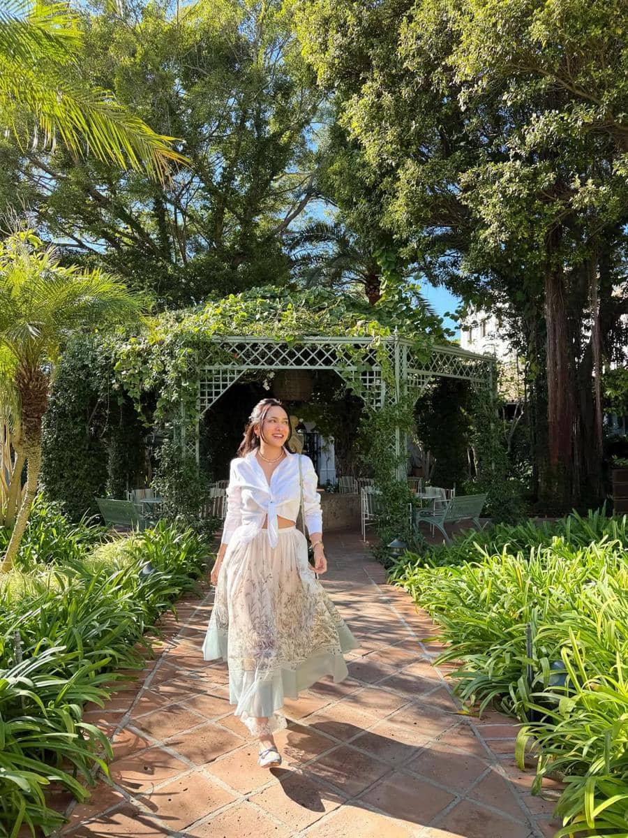 Sunshine and smiles, that’s Spain