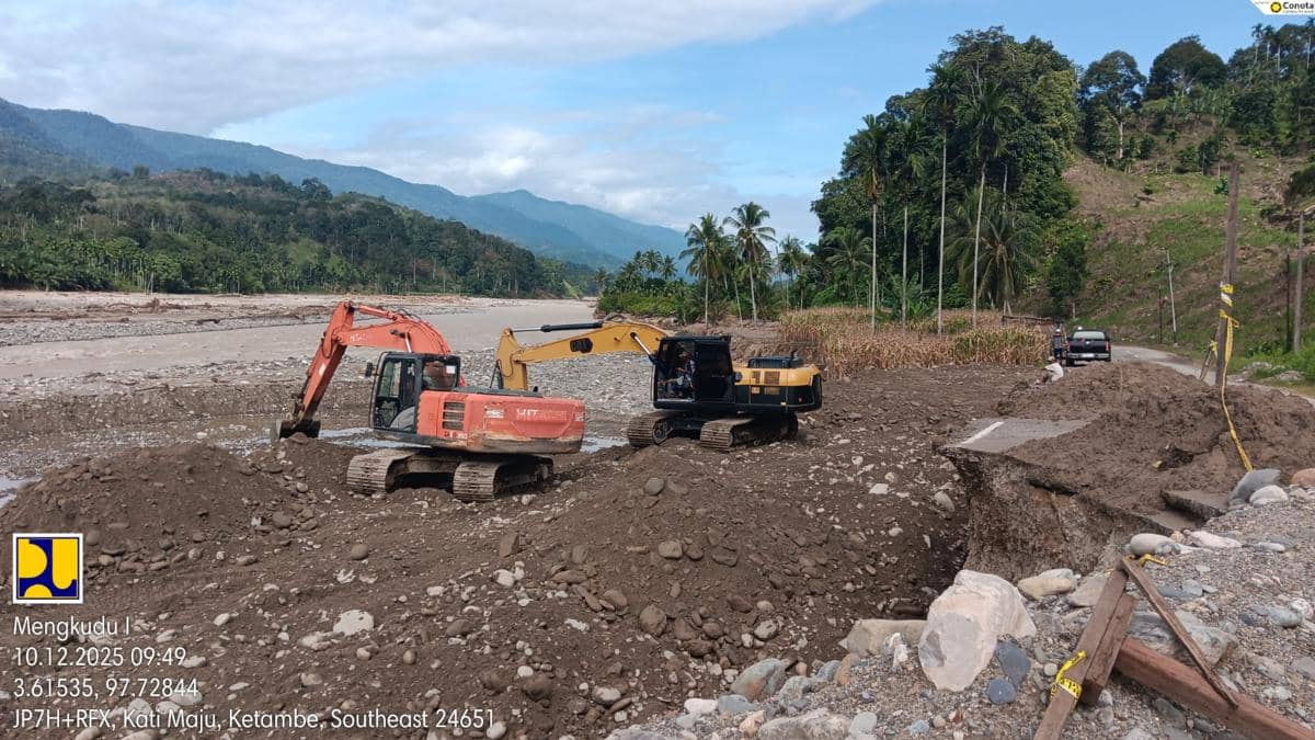 Pemulihan jalan di Aceh